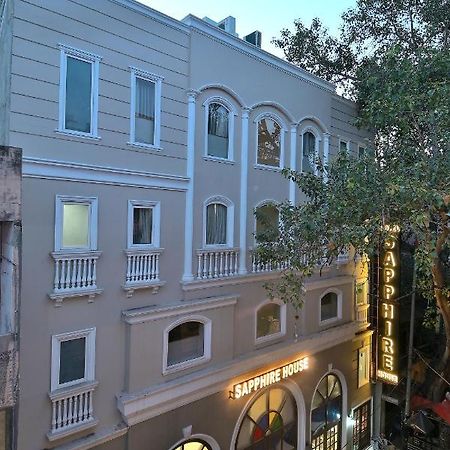 Hotel Sapphire House - 3 Mins Walk From Metro And 5 Mins From Rail Station New Delhi Buitenkant foto